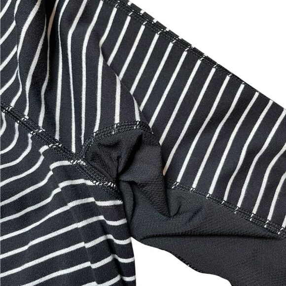 Lululemon Base Runner 1/2 Zip Jacket Size 4 - Picture 14 of 16